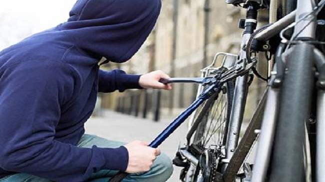 رسالة مؤثرة نشرها طالب بالرشيدية بعدما سرقت دراجته الهوائية تثير تعاطف رواد مواقع التواصل