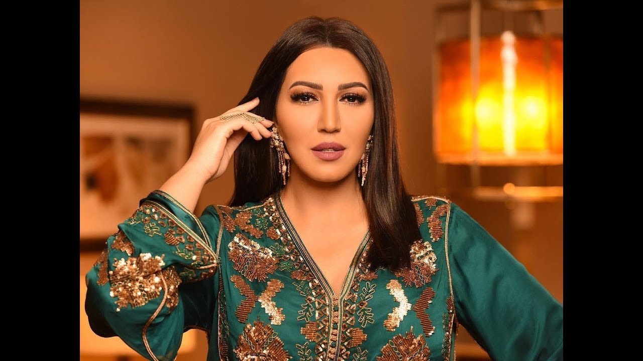 بالفيديو.. لأول مرة الفنانة أسماء المنور تكشف أن زوجها السابق لا يسأل عن ابنهما