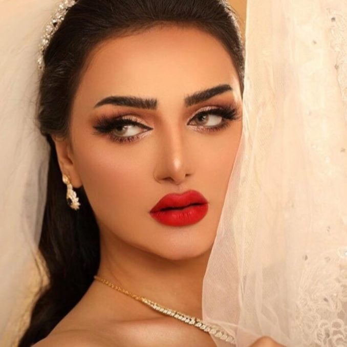 سناء قصوري خبيرة التجميل المغربية