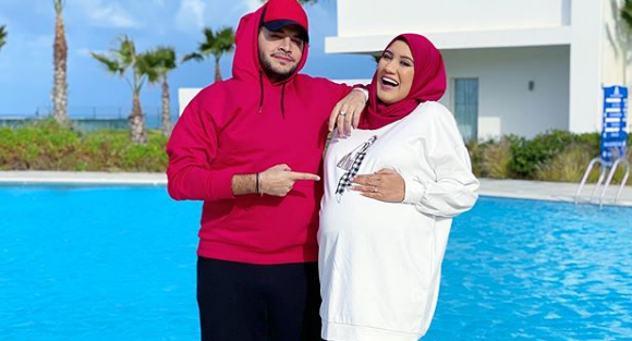 سارة و عبدالله ابو جاد يرزقان بطفلهما الاول "قصي"