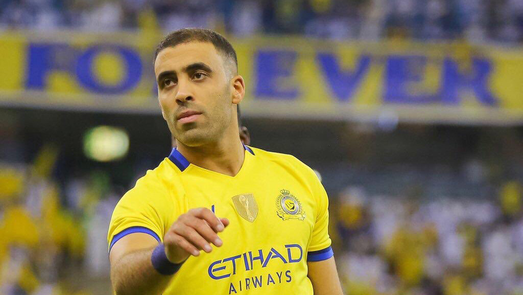 اللاعب عبد الرزاق حمد الله يتكفل ب 1000 اسرة بسبب فيروس "كورونا"