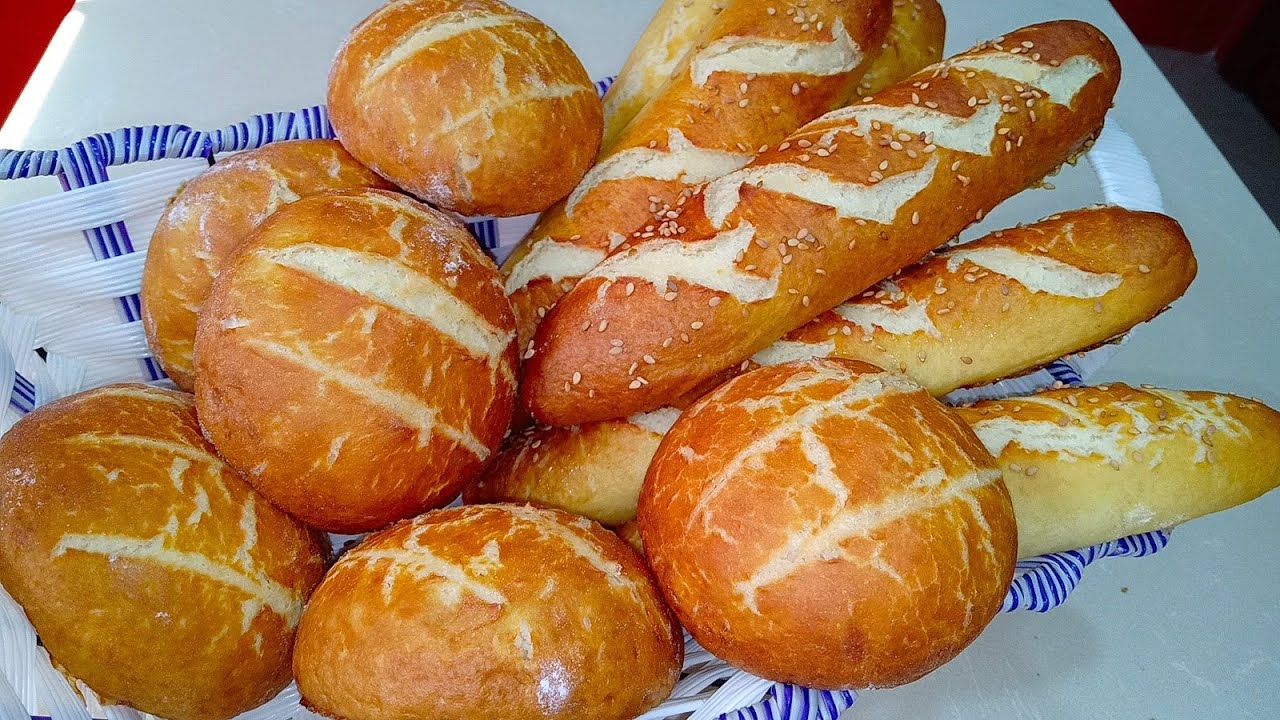 خبز المخبزات مقرمش ومحمر بالحليب