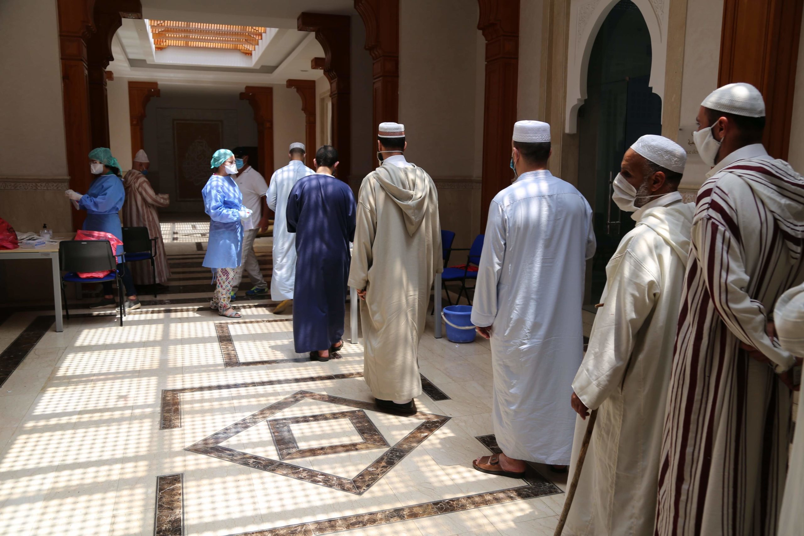 وزارة الأوقاف تحدد الاجراءات الاحترازية التي سترافق اعادة فتح المساجد