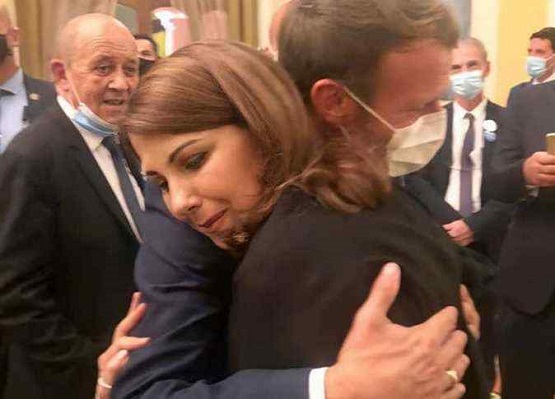 بكاء الرئيس الفرنسي إيمانويل ماكرون أثناء لقاءه بماجدة الرومي في بيروت