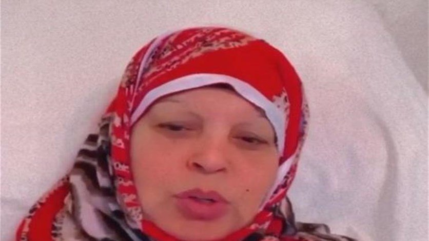 فيفي عبدو تطل بالحجاب وتكشف اصابتها بانفلونزا شديدة