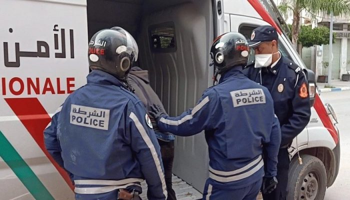 الأمن يعتقل خمسينا بتهمة التغرير بقاصر بعدما استدرج طفلة لمحله التجاري بالفقيه بن صالح