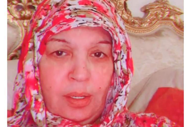 فيفي عبدو تنفي شائعة وفاتها بفيديو من قلب منزلها