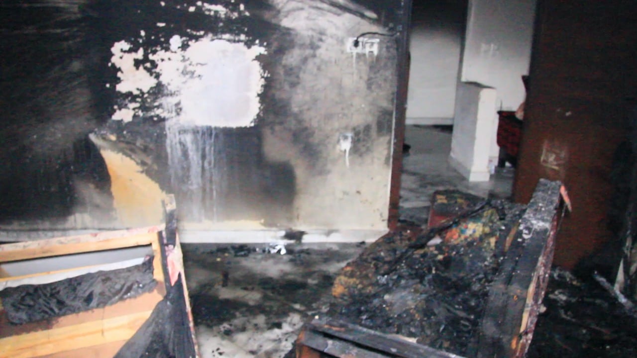اندلاع حريق مهول في المنزل بسبب شاحن كهربائي يودي بحياة طفل بمدينة وجدة