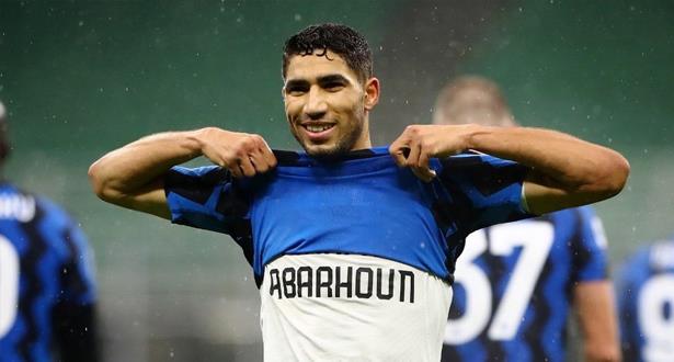 أشرف حكيمي يرتدي قميصا يحمل اسم فقيد كرة القدم محمد أبرهون و يهديه هدف فريقه