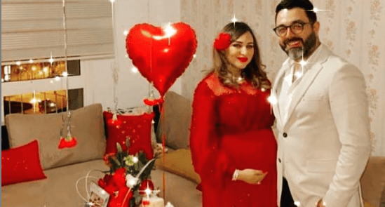 احمد شوقي وزوجته هدى الرياحي يشاركان جمهورهما حفلة كشف جنس الجنين