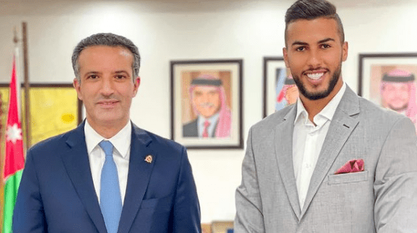وزير السياحة الاردني يتعاقد مع اليوتيوبر المغربي رضى الوهابي للترويج للسياحة الاردنية