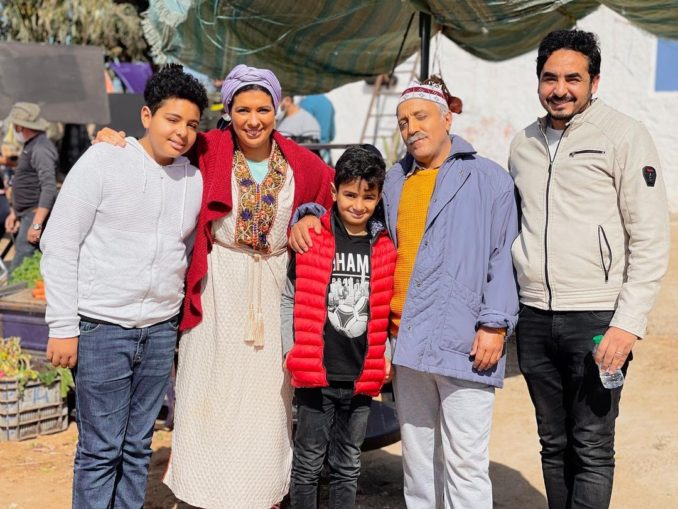 صور مونية لمكيمل الممثلة المغربية رفقة زوجها و أبنائها