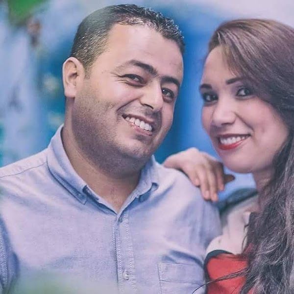 صور لبنى شكلاط الممثلة المغربية رفقة زوجها الصحفي و أبنائها