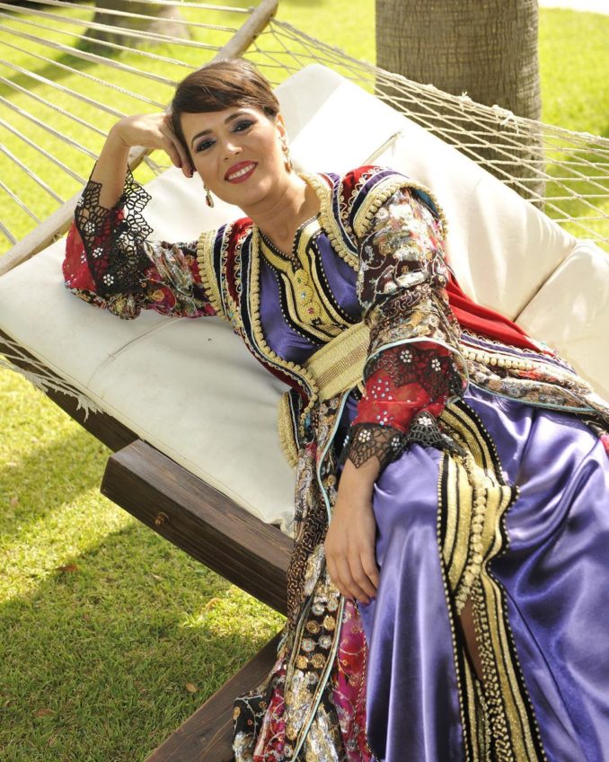أجمل إطلالات الممثلة السعدية لديب بالقفطان المغربي