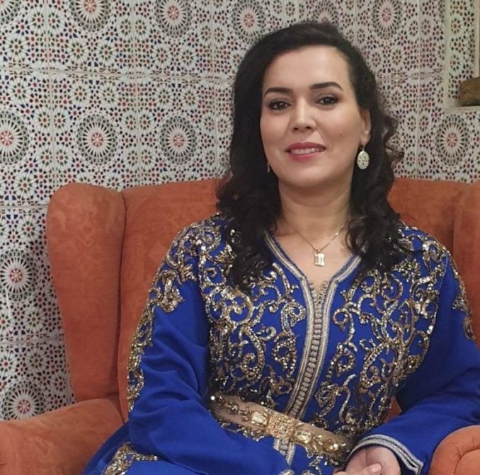 أجمل إطلالات الممثلة السعدية لديب بالقفطان المغربي