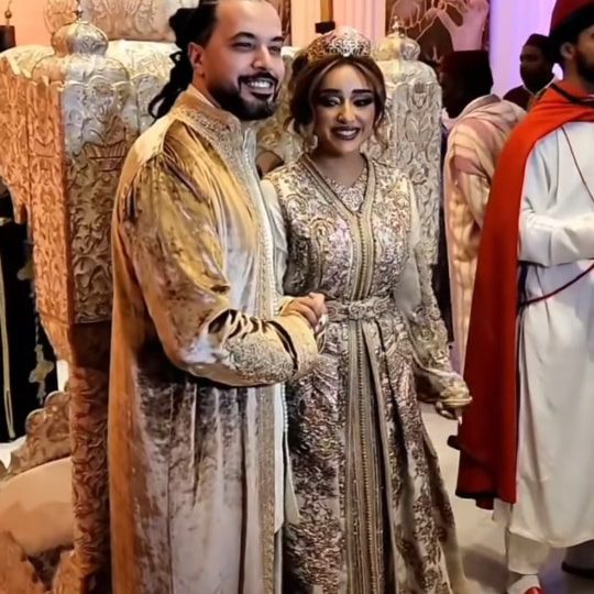 عبد الفتاح الجريني و جميلة البدوي يودعان العزوبية في حضور العديد من المشاهير