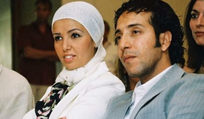 صور سعيد مسكير المغني المغربي رفقة زوجته المحجبة و ابنه الوحيد