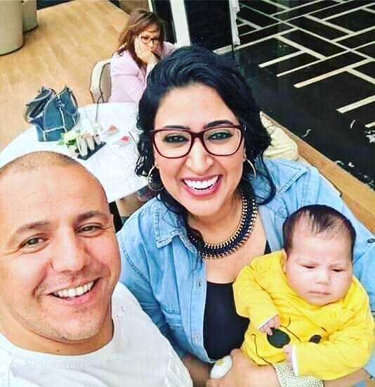 صور دنيا بوتازوت الممثلة المغربية رفقة زوجها و ابنها غالي