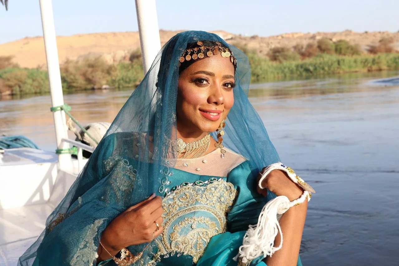 سيرا كاشون تحتفي بتراث جنوب مصر بأغنية "يابو الروايح"