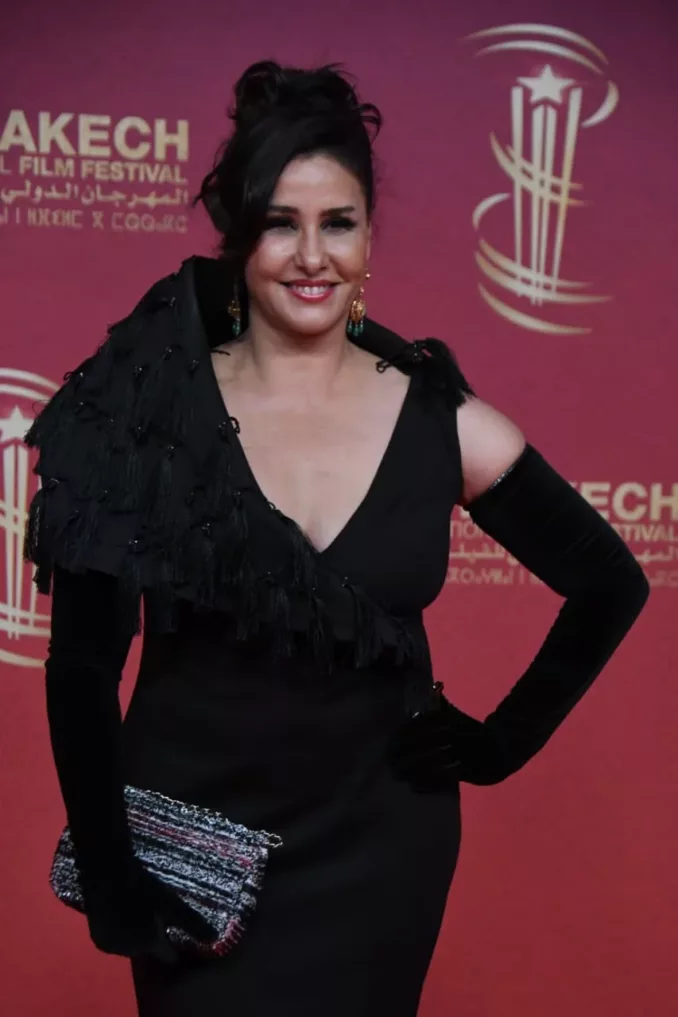 نجمات يخطفن الأنظار على السجادة الحمراء في مهرجان مراكش