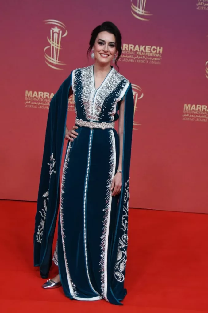 نجمات يخطفن الأنظار على السجادة الحمراء في مهرجان مراكش
