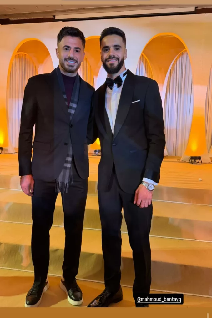 نجم المنتخب المغربي و الرجاء سابقا محمود بنتايك يدخل القفص الذهبي نجم المنتخب المغربي و الرجاء سابقا محمود بنتايك يدخل القفص الذهبي