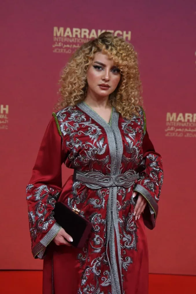 نجمات يخطفن الأنظار على السجادة الحمراء في مهرجان مراكش