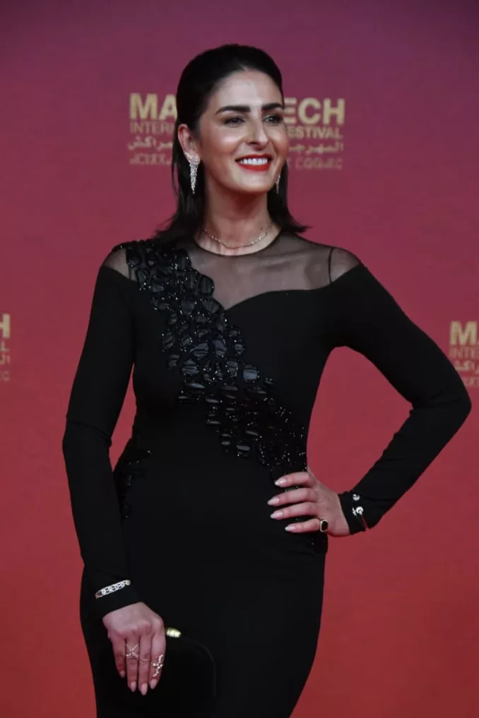 نجمات يخطفن الأنظار على السجادة الحمراء في مهرجان مراكش