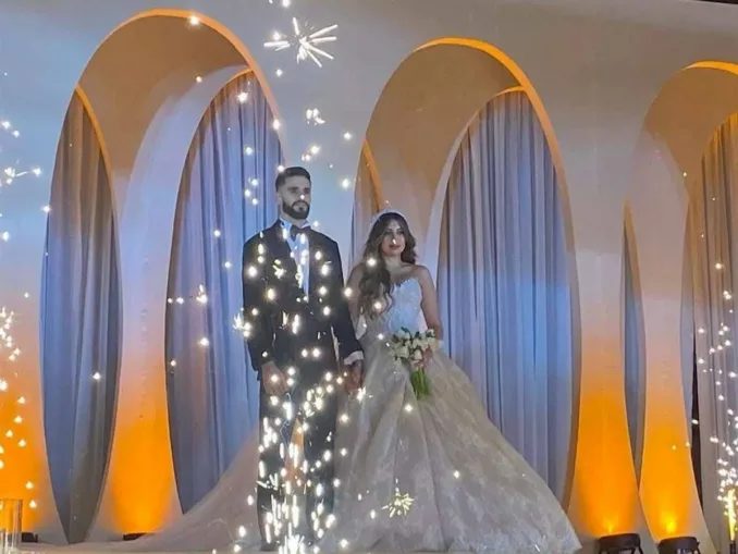 نجم المنتخب المغربي و الرجاء سابقا محمود بنتايك يدخل القفص الذهبي نجم المنتخب المغربي و الرجاء سابقا محمود بنتايك يدخل القفص الذهبي