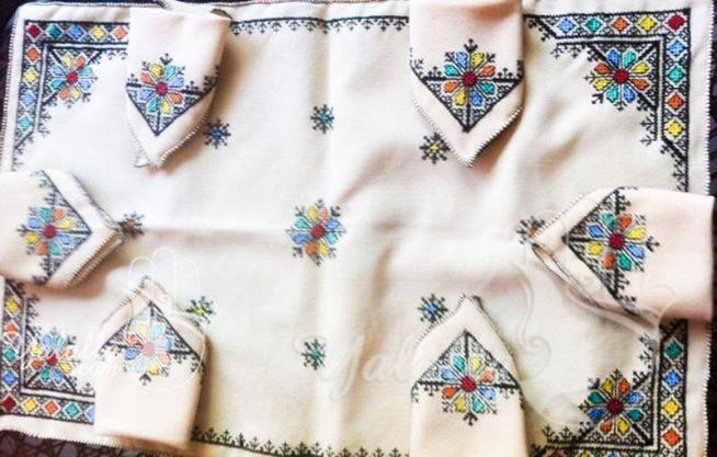 مناديل مطرزة بالطرز الفاسي و الرباطي للصواني و البلاتوهات "صور" yalalla (3)