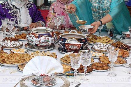 الحريرة والزميطة والخليع والبطبوط ... أكلات تقليدية تزين مائدة إفطار المغاربة خلال رمضان