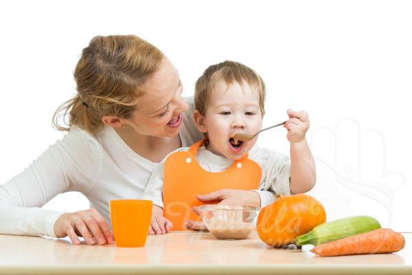 وجبة الكرعة و التفاح للأطفال مفيدة و شهية