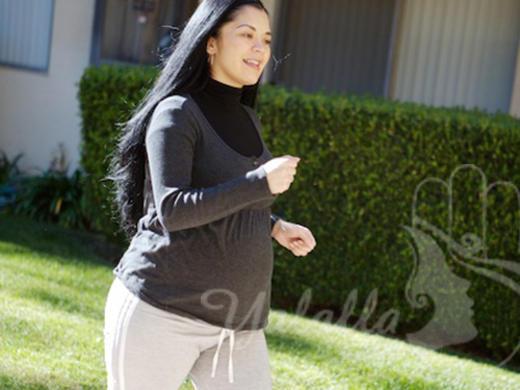 المشي أثناء الحمل:فوائده و وضعيته الصحيحة