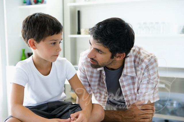 كيف تتعاملين مع تدخل العائلة في تربية طفلك؟