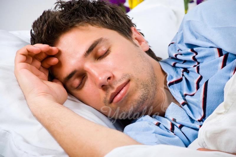 الى كل من يعاني من انقطاع التنفس أثناء النوم...هذه هي الأسباب و المخاطر