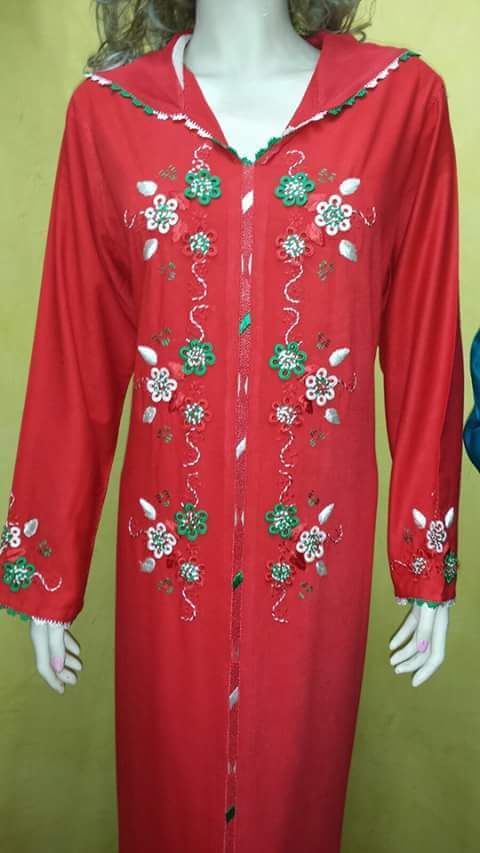 عندما تجتمع الراندة بالطرز المغربي فتعطينا أروع جلابة مغربية 12801459_1079247352138745_7384284082071696745_n