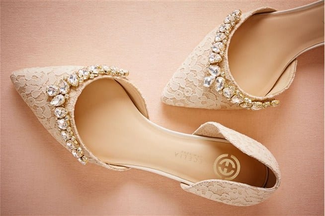 للعرائس محبات الأحذية المسطحة...اليكم أجمل الأحذية التي تناسب التكشيطة و اللباس الابيضا