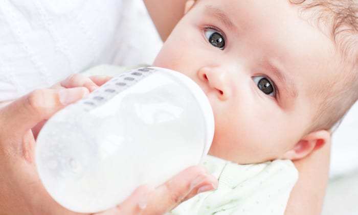 جميل القدسي:الفرق بين الحليب الاصطناعي و حليب الأم في التأثير على الرضيع