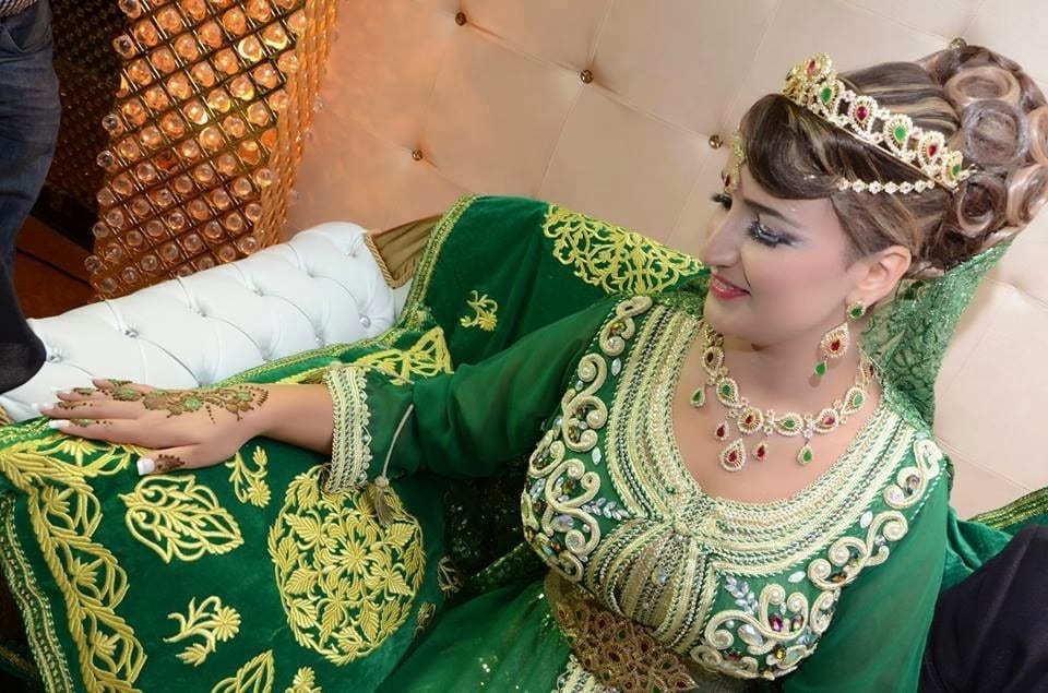 أجمل قفاطين الحناء باللون الأخضر للعروس المغربية