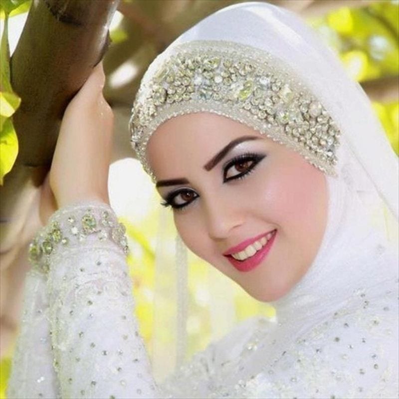 باقة من لفات حجاب للعروس