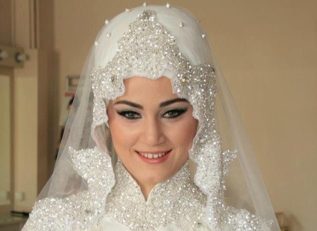 باقة من لفات حجاب للعروس
