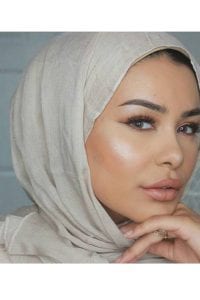 large_large-fustany-hijab-wrap-ideas-for-square-face-04