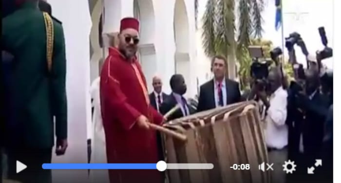 فيديو رووووعة للملك محمد السادس بتانزانيا كما لم تروه من قبل