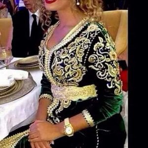 تشكيلة من أجمل موديلات القفطان المغربي بثوب الموبرة الراقي