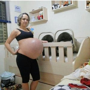foubuzz-femme-enceintes-13