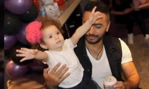 بالصور... النجم المصري تامر حسني و ابنتيه الجميلتين "امايا" و "تاليا".. من يشبهون تامر أو بسمة؟