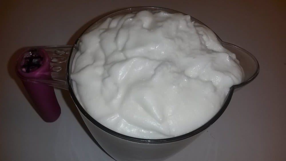 الحليب المعطر بالكولونيا الخاص بالجسم هناني من العطور الكيماوية