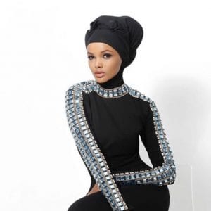" حليمة عدن " الصومالية المسلمة التي نافست عارضات الأزياء الأمريكيات بحجابها