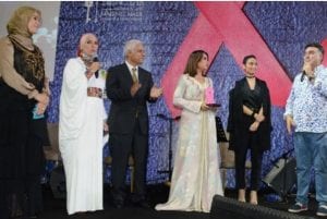 هند صبري متألقة بالقفطان المغربي عند تكريمها في بطولة مسلسلها حلاوة الدنيا