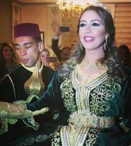 مجموعة من الفنانات في إطلالات العروس المغربية